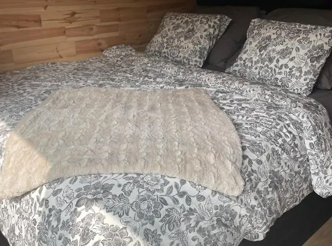 Дом отдыха Z Jacuzzi *